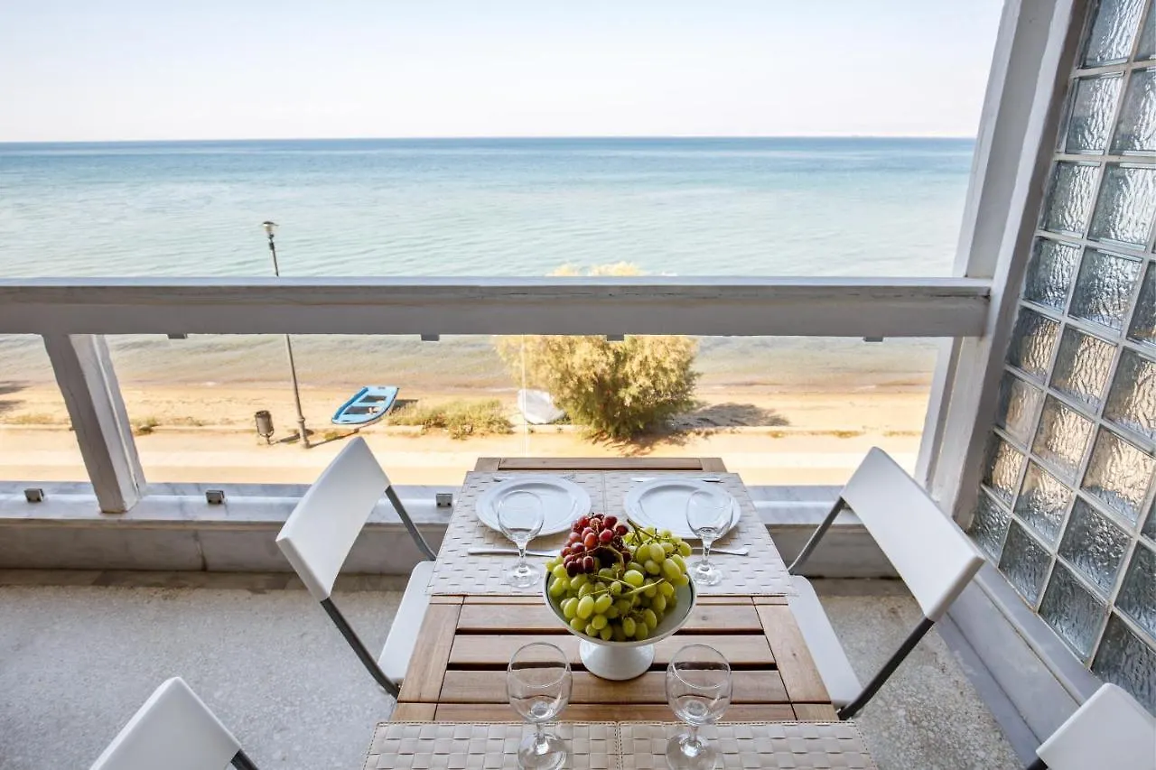 Metaxa Seafront Apartment Peraía