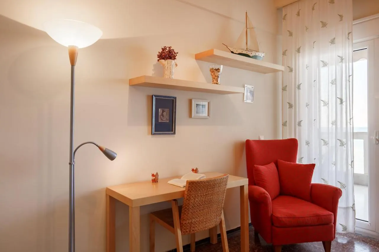 Metaxa Seafront Apartment Peraía